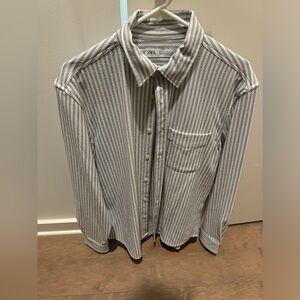 Zara Button Down Shirt (Men’s Medium)